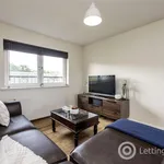 Rent 2 bedroom flat in Olney