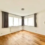 Maison de 541 m² avec 6 chambre(s) en location à Uccle