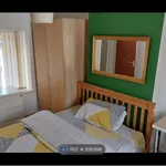 Rent 4 bedroom house in Wales