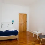 Rent 10 bedroom apartment in Lisbon