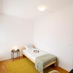 Rent 5 bedroom apartment in Lisbon