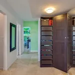 Rent 2 bedroom apartment of 120 m² in Miami Beach