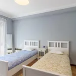 Rent 3 bedroom apartment in Porto