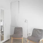 Rent 3 bedroom apartment in Barcelona