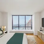 Rent 1 bedroom apartment of 78 m² in Manhattan