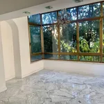 Affitto 4 camera appartamento di 146 m² in Roma