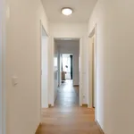 Miete 4 Schlafzimmer wohnung von 21 m² in Berlin