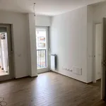 Affitto 3 camera appartamento di 72 m² in Roma