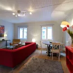 Rent a room of 100 m² in brussels