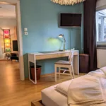 Rent 2 bedroom apartment of 75 m² in Stuttgart