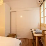 Rent 3 bedroom apartment of 80 m² in barcelona