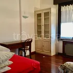 Rent 3 bedroom apartment of 95 m² in Milano