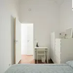 Rent 16 bedroom apartment in Lisbon