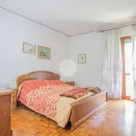 Rent 3 bedroom house of 161 m² in Garbagnate Milanese