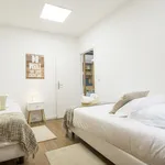 Rent 3 bedroom apartment of 70 m² in Porto