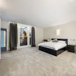 Rent 3 bedroom flat in London