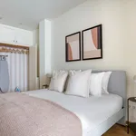 Rent 3 bedroom apartment of 90 m² in Barcelona