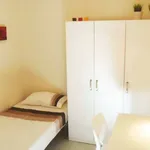 Rent a room in madrid