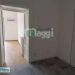 Rent 3 bedroom apartment of 102 m² in Milan