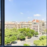 Rent a room of 280 m² in barcelona