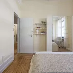 Rent a room in lisbon