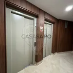 Rent 2 bedroom apartment of 95 m² in Amadora