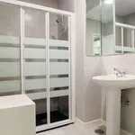 Rent a room of 100 m² in madrid