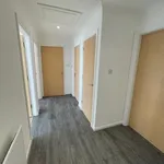 Rent 3 bedroom flat in Aberdeen