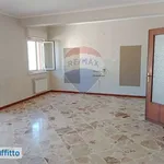 Rent 6 bedroom apartment of 130 m² in Palermo