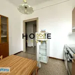 Rent 3 bedroom apartment of 100 m² in Milan