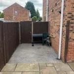 Rent 2 bedroom flat in Wakefield