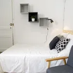 Rent 9 bedroom apartment in Barcelona