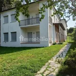 Rent 5 bedroom house of 175 m² in Lurate Caccivio