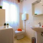 Rent a room in brescia