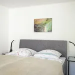 Miete 4 Schlafzimmer wohnung von 90 m² in Düsseldorf