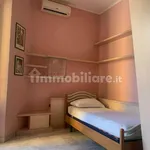 Rent 5 bedroom apartment of 160 m² in Rome