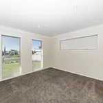 Rent 5 bedroom house in Middle Ridge