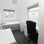 Rent 7 bedroom apartment in Wales