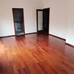 Rent 1 bedroom apartment of 90 m² in Porto