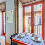 Rent 1 bedroom apartment of 30 m² in Porto