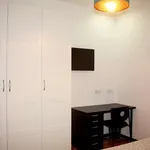 Rent a room of 400 m² in madrid