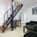 Rent a room of 150 m² in madrid