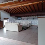 Affitto 4 camera appartamento di 95 m² in Verona