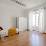 Rent a room of 369 m² in Lisboa