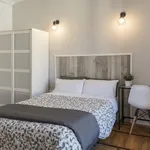 Rent a room in Madrid