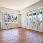 Rent 3 bedroom apartment of 84 m² in Nice