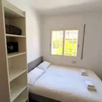 Rent a room of 240 m² in barcelona