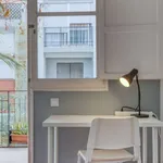 Rent a room of 80 m² in valencia