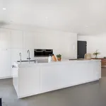 Rent 3 bedroom house of 235 m² in leiden