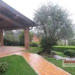 Rent 5 bedroom house of 220 m² in Torri